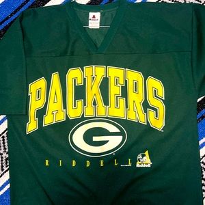 Rosellas Large Greenbay Packers jersey. Vintage
